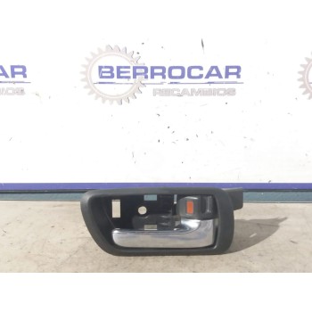 Recambio de maneta interior delantera derecha para toyota corolla verso (r1) 2.2 d-cat referencia OEM IAM 692050F010  