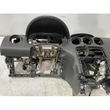 Recambio de salpicadero para peugeot 308 sw envy referencia OEM IAM 8231HC  