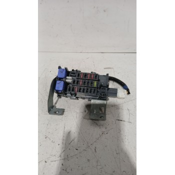 Recambio de caja reles / fusibles para nissan juke (f15) 1.5 dci referencia OEM IAM PA66PPE  