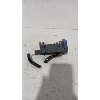 Recambio de caja reles / fusibles para nissan juke (f15) 1.5 dci referencia OEM IAM PA66PPE  