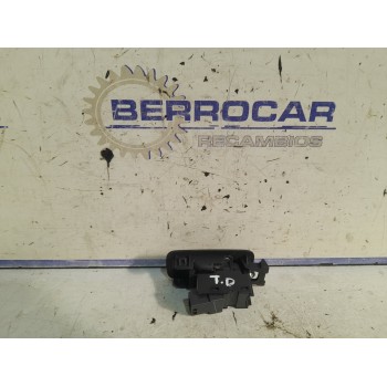 Recambio de mando elevalunas trasero derecho para jaguar xe 2.0 diesel cat referencia OEM IAM GX7323878CAW  