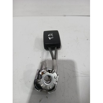 Recambio de enganche cinturon trasero derecho para seat exeo (3r2) 1.8 tsi referencia OEM IAM 3R0857740  