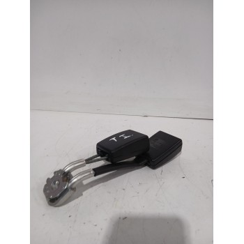 Recambio de enganche cinturon trasero izquierdo para seat exeo (3r2) 1.8 tsi referencia OEM IAM 3R0857739  