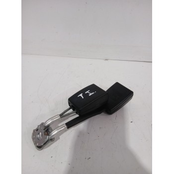 Recambio de enganche cinturon trasero izquierdo para seat exeo (3r2) 1.8 tsi referencia OEM IAM 3R0857739  