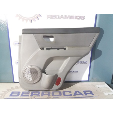 Recambio de guarnecido puerta trasera derecha para kia sorento 2.5 crdi referencia OEM IAM 833603E000  
