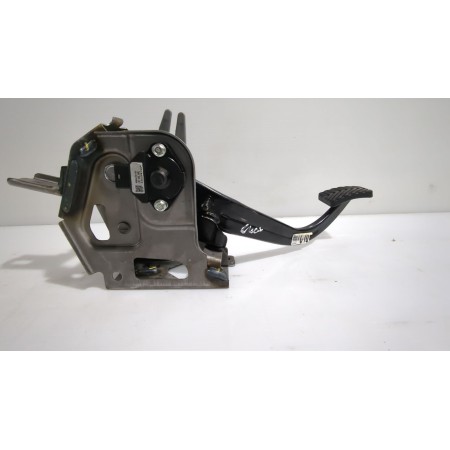 Recambio de pedal embrague para kia stonic (yb) 1.0 t-gdi referencia OEM IAM 32802H8200  