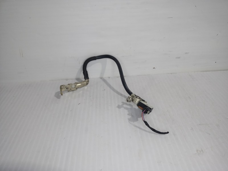 Recambio de borna negativa para volkswagen touran (5t1) advance bmt referencia OEM IAM 5QA915181B  