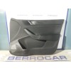 Recambio de guarnecido puerta delantera derecha para skoda spaceback (5h) 1.6 tdi referencia OEM IAM 5JA837974  