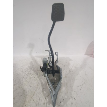 Recambio de pedal embrague para opel astra h (a04) 1.7 cdti (l48) referencia OEM IAM 13173772  