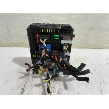 Recambio de caja reles / fusibles para opel corsa f edition referencia OEM IAM 984514128000  