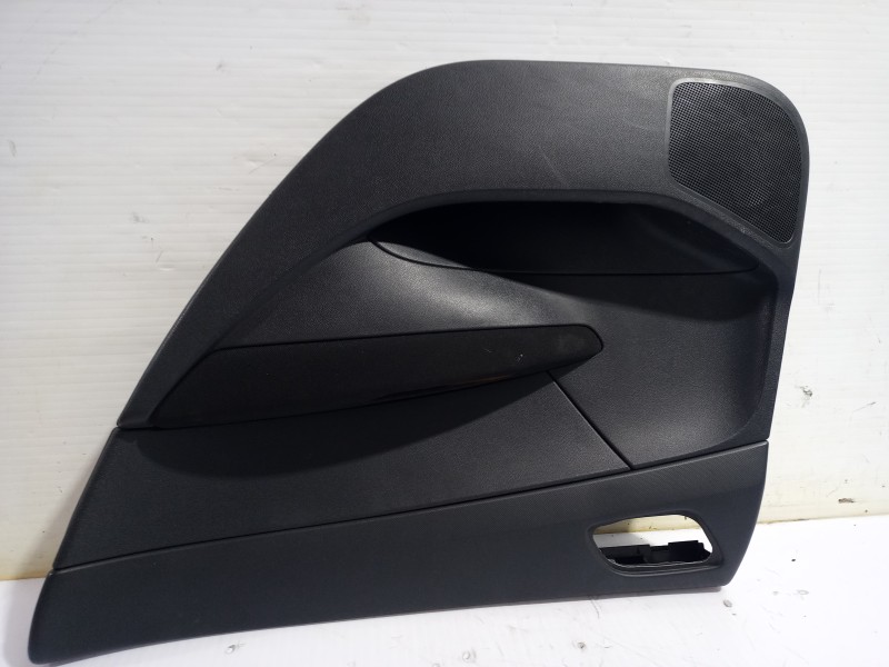 Recambio de guarnecido puerta trasera derecha para peugeot 308 sw envy referencia OEM IAM 9681064877  