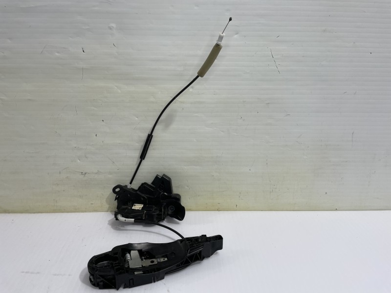 Recambio de cerradura puerta delantera izquierda para jeep avenger altitude referencia OEM IAM 9846870180  