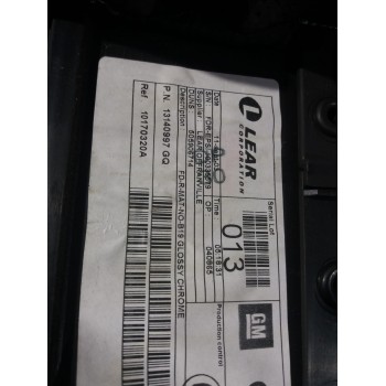 Recambio de guarnecido puerta delantera derecha para opel vectra c berlina 2.0 dti referencia OEM IAM 13168828  