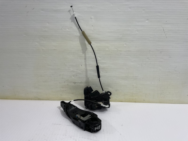Recambio de cerradura puerta delantera derecha para jeep avenger altitude referencia OEM IAM 9846869980  