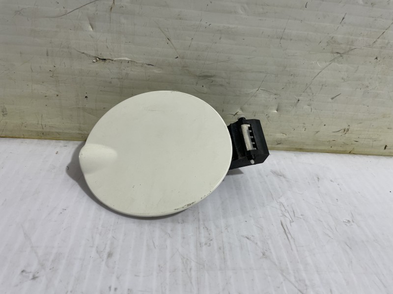 Recambio de tapa exterior combustible para fiat 500 cabrio (150) aniversario referencia OEM IAM 51785379  