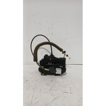 CERRADURA PUERTA TRASERA DERECHA 825001KA2A 