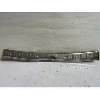 Recambio de moldura maletero para peugeot 308 sw envy referencia OEM IAM 807517E  