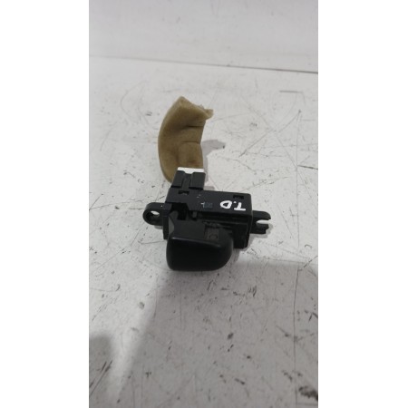 Recambio de mando elevalunas trasero derecho para nissan juke (f15) 1.5 dci referencia OEM IAM 254111KL5A  