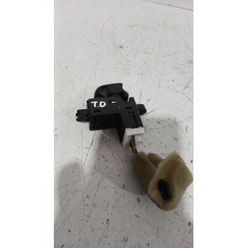 Recambio de mando elevalunas trasero derecho para nissan juke (f15) 1.5 dci referencia OEM IAM 254111KL5A  