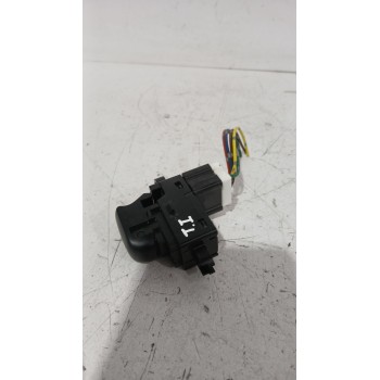 Recambio de mando elevalunas trasero izquierdo para nissan juke (f15) 1.5 dci referencia OEM IAM 254111KL5A  
