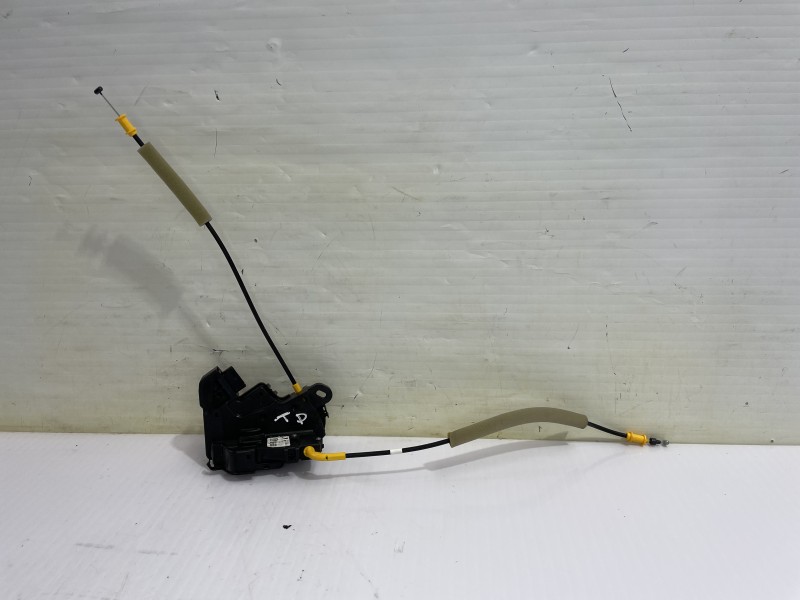 Recambio de cerradura puerta trasera derecha para jeep avenger altitude referencia OEM IAM 9846870980  