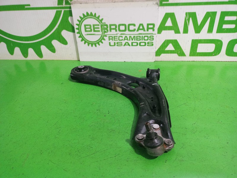 Recambio de brazo suspension inferior delantero derecho para volkswagen t-roc (d11) basis referencia OEM IAM 5WA407152  