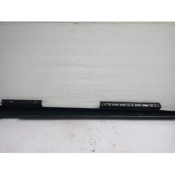 Recambio de faldon lateral para seat altea xl (5p5) family referencia OEM IAM 5P0853851F  