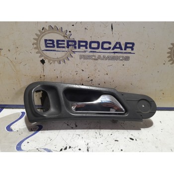 Recambio de maneta interior trasera derecha para mercedes-benz clase c (w203) berlina 2.2 cdi cat referencia OEM IAM A3185  