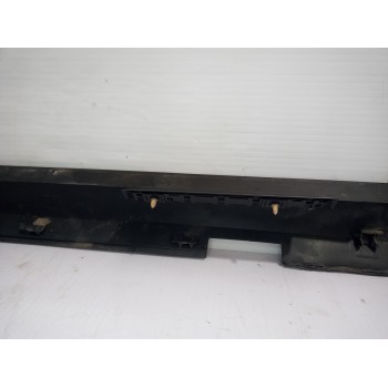 Recambio de faldon lateral para seat altea xl (5p5) family referencia OEM IAM 5P0853852F  