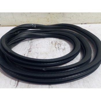 Recambio de goma contorno para opel corsa f edition referencia OEM IAM 9823214980  