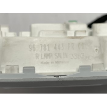 Recambio de luz interior para jeep avenger altitude referencia OEM IAM 96781443  