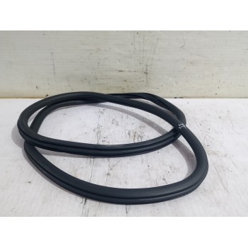 Recambio de goma contorno para opel corsa f edition referencia OEM IAM 9829331980  