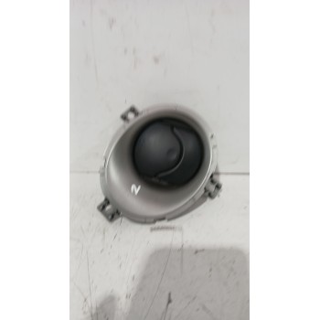 REJILLA AIREADORA 687P400A26 