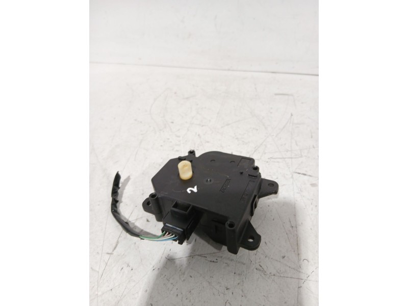 Recambio de motor apertura trampilla para toyota avensis sedán (_t25_) 2.0 d-4d (adt250_) referencia OEM IAM AE0637008610  