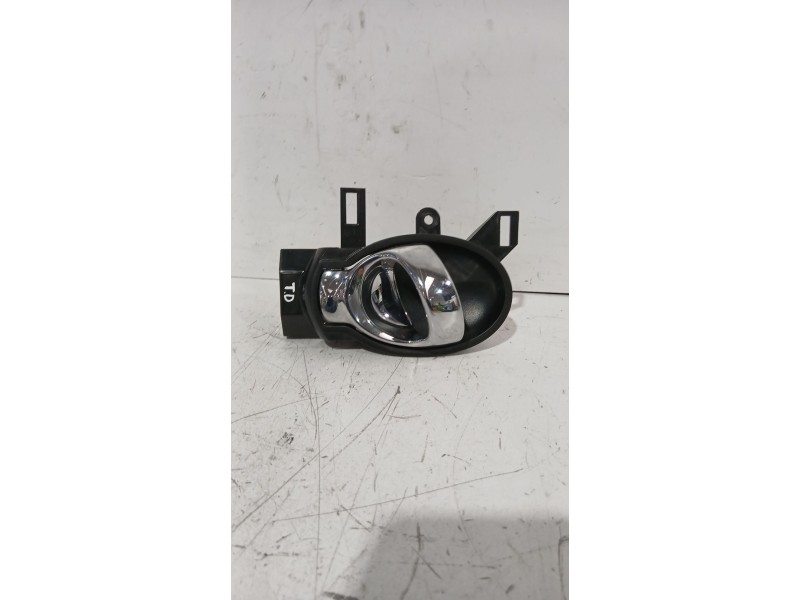 Recambio de maneta interior trasera derecha para nissan juke (f15) 1.5 dci referencia OEM IAM 806701HB3A  