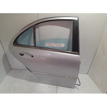 PUERTA TRASERA DERECHA A2037300205 