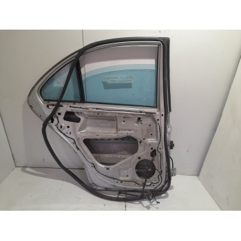 Recambio de puerta trasera izquierda para mercedes-benz clase c (w203) berlina 2.2 cdi cat referencia OEM IAM A2037300705  