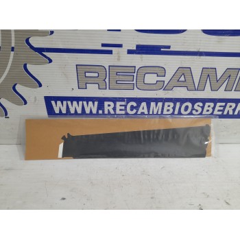 Recambio de tira adhesiva para hyundai elantra (xd) 2.0 crdi cat referencia OEM IAM 86391A5000  