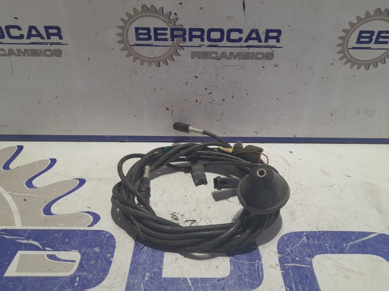 Recambio de base de antena para fiat punto (evo) (199) 1.3 16v jtd cat referencia OEM IAM 51908657  