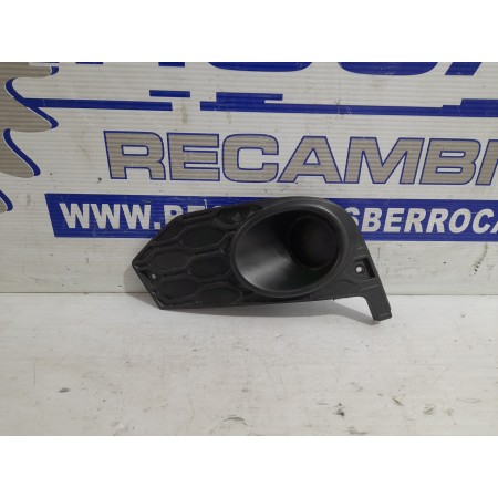 Recambio de rejilla paragolpes delantero para iveco daily caja cerrada (2006 =>) 3.0 diesel referencia OEM IAM 5801562215  