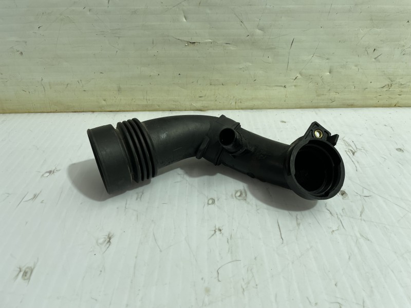 Recambio de tubo para peugeot 308 sw envy referencia OEM IAM 81067R01  