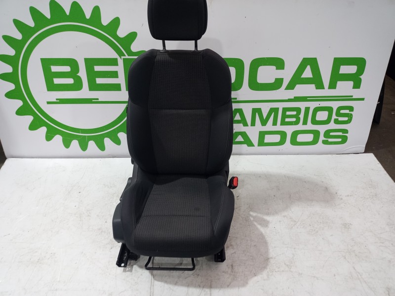 Recambio de asiento delantero derecho para peugeot 508 active referencia OEM IAM 8847A9  
