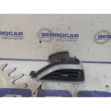 Recambio de aireador lateral derecho para jaguar xe 2.0 diesel cat referencia OEM IAM GX73018B08A  