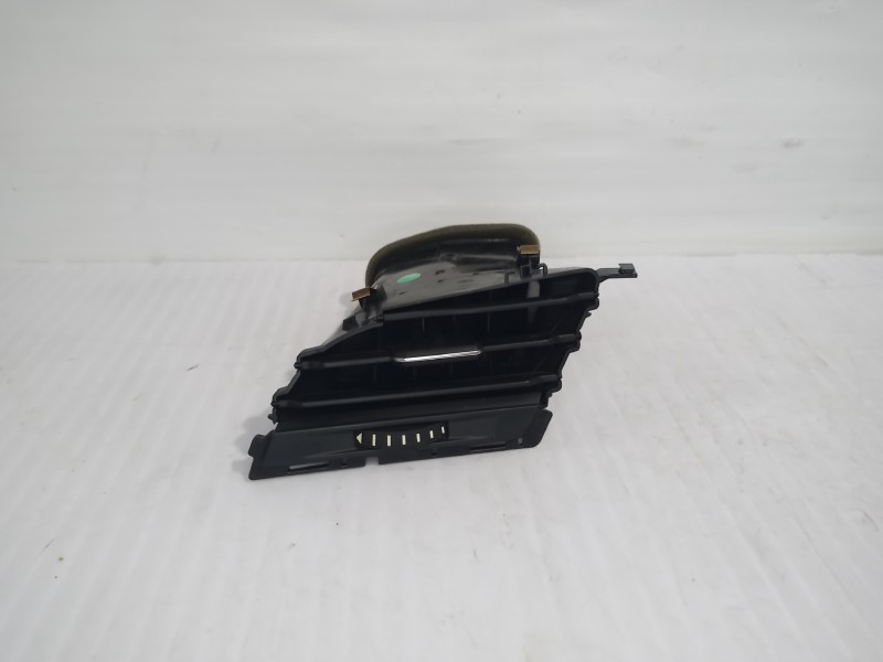 Recambio de rejilla aireadora para volkswagen touran (5t1) advance bmt referencia OEM IAM 5TC819704ICX  