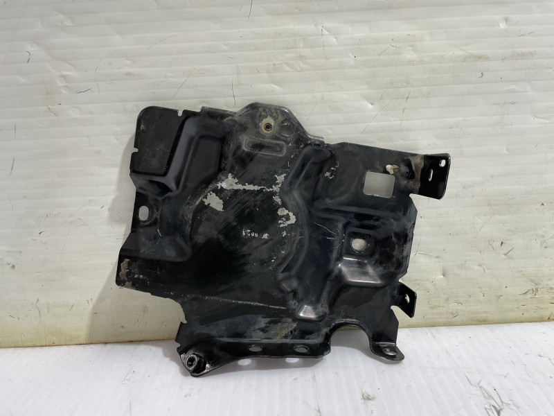 Recambio de soporte bateria para peugeot 308 sw envy referencia OEM IAM 1813J4  