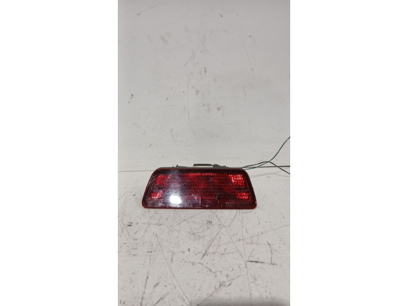 Recambio de piloto trasero central para nissan juke (f15) 1.5 dci referencia OEM IAM 23633005  