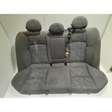 Recambio de asientos traseros para mercedes-benz clase c (w203) berlina 2.2 cdi cat referencia OEM IAM A2039200750  