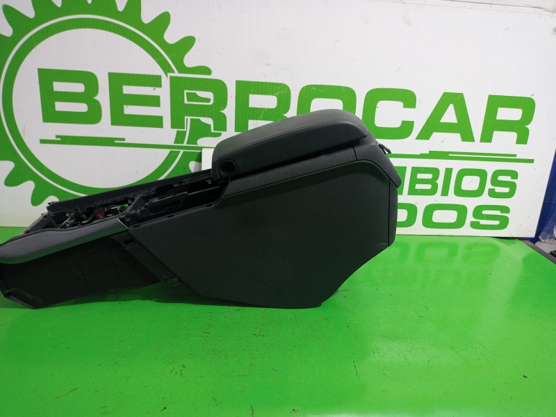 Recambio de consola central para peugeot 508 active referencia OEM IAM 9686452980  