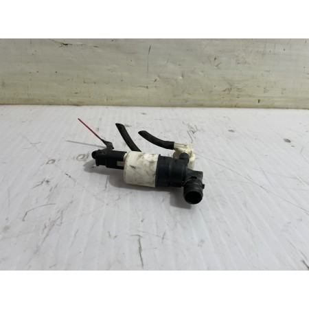 Recambio de bomba limpia para peugeot 308 sw envy referencia OEM IAM 963298498004  