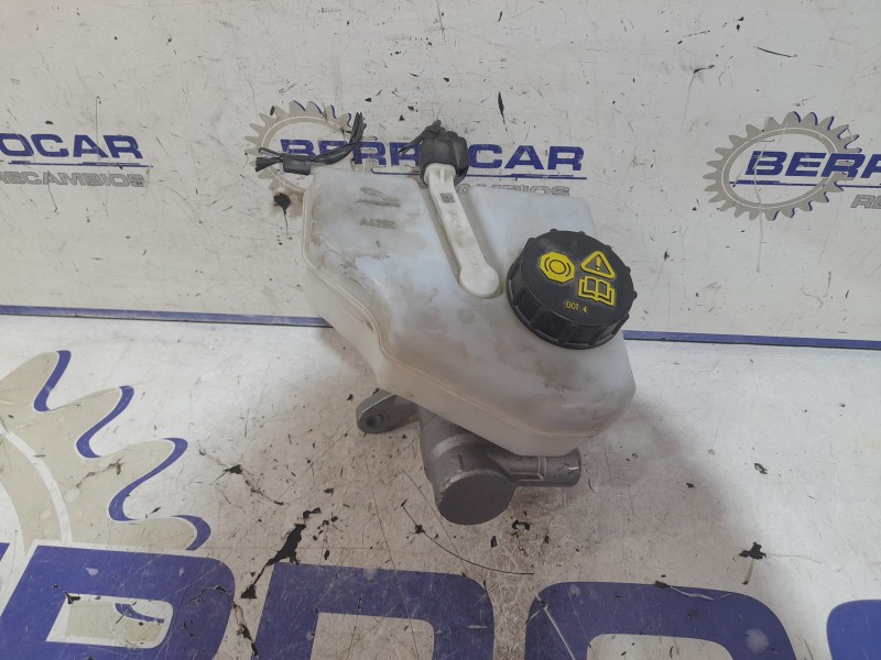 Recambio de bomba freno para jaguar xe 2.0 diesel cat referencia OEM IAM T2H4221  